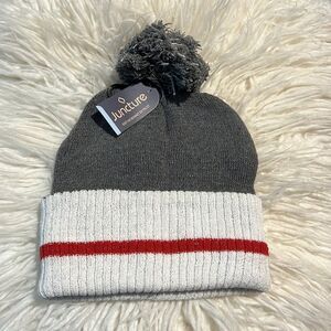 😊3/$30 NWT Grey Beanie red stripe by Junction one-size